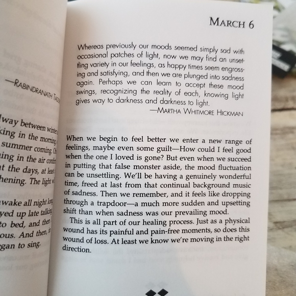 Meet your Posher, Dee - Picture 4 of 5